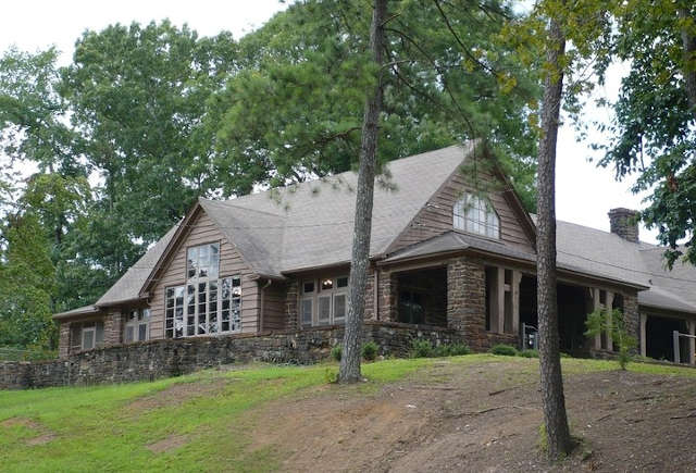 Historic Pavillion at Legion State Park